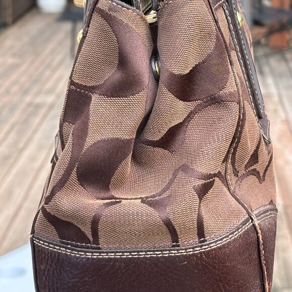 Coach Brown Hamton Signature Shoulder Bag # 11072 - Picture 5 of 14